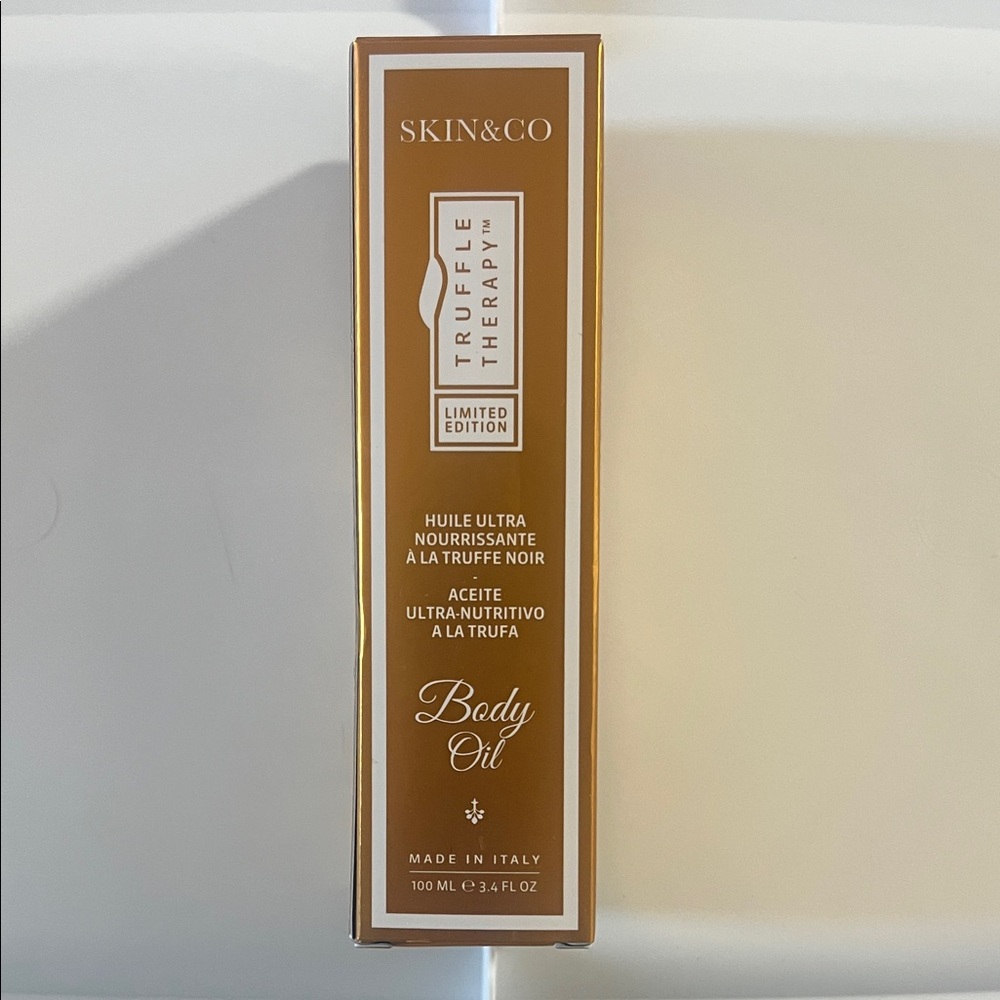Skin&Co Truffle Therapy Body Oil - Gold